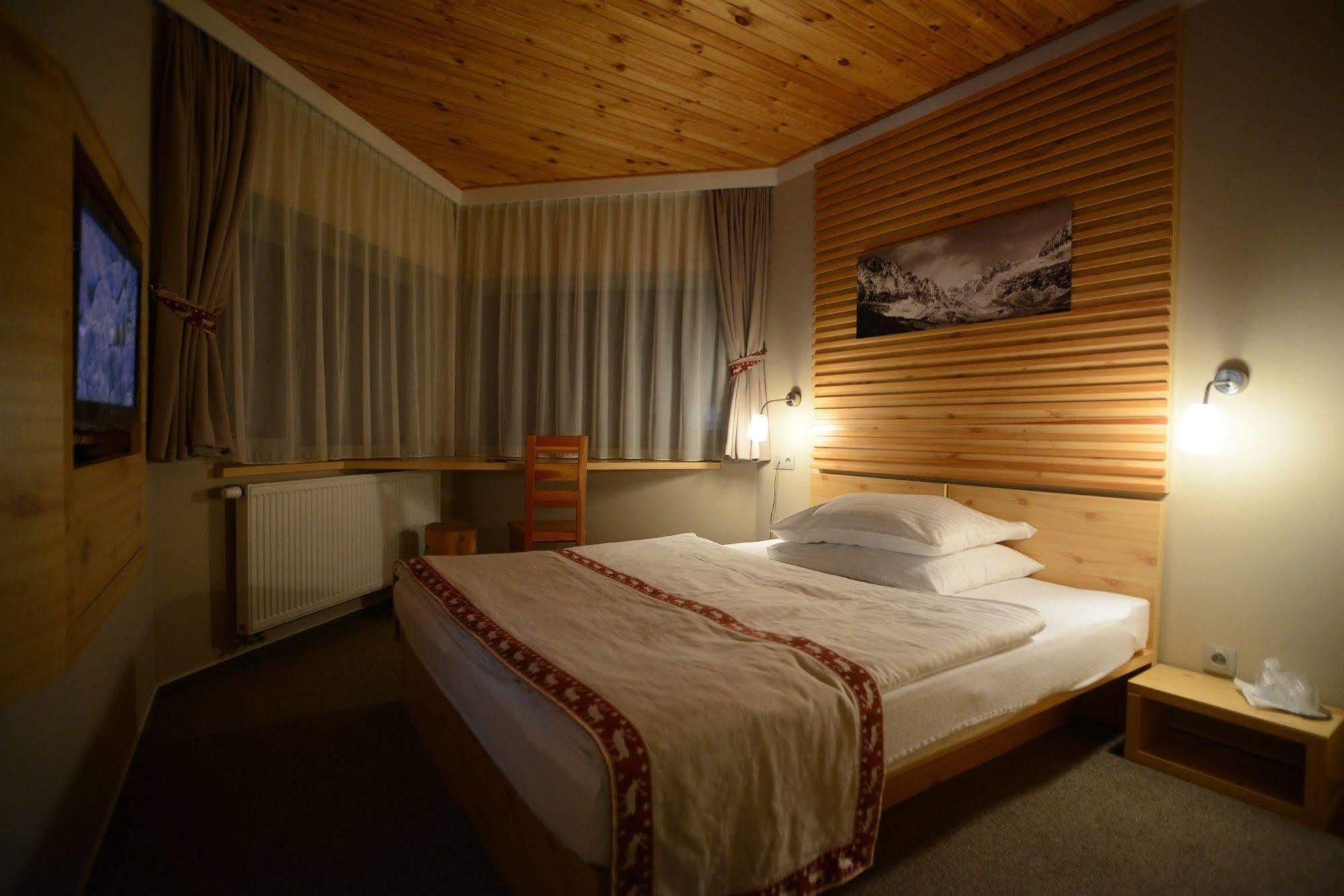 Horsky Hotel Sliezsky Dom Vysoké Tatry Exterior foto